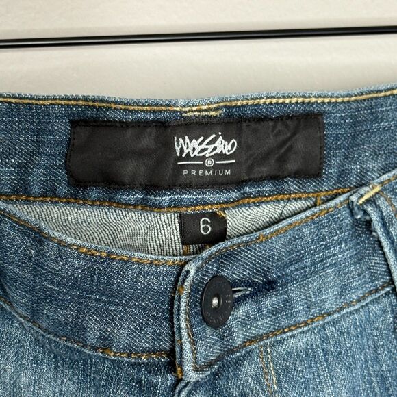 Mossimo Jeans Womens Bootcut 6 Blue Premium Denim Classic Cowgirl - Picture 3 of 11